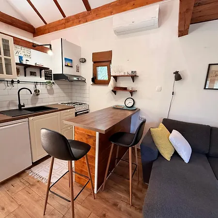 Tiny House M-m Apartman *