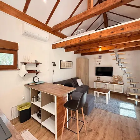 Tiny House M-m * Zadar