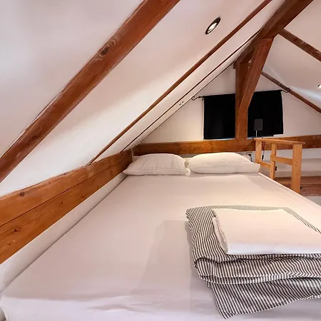 Tiny House M-m Daire Zadar